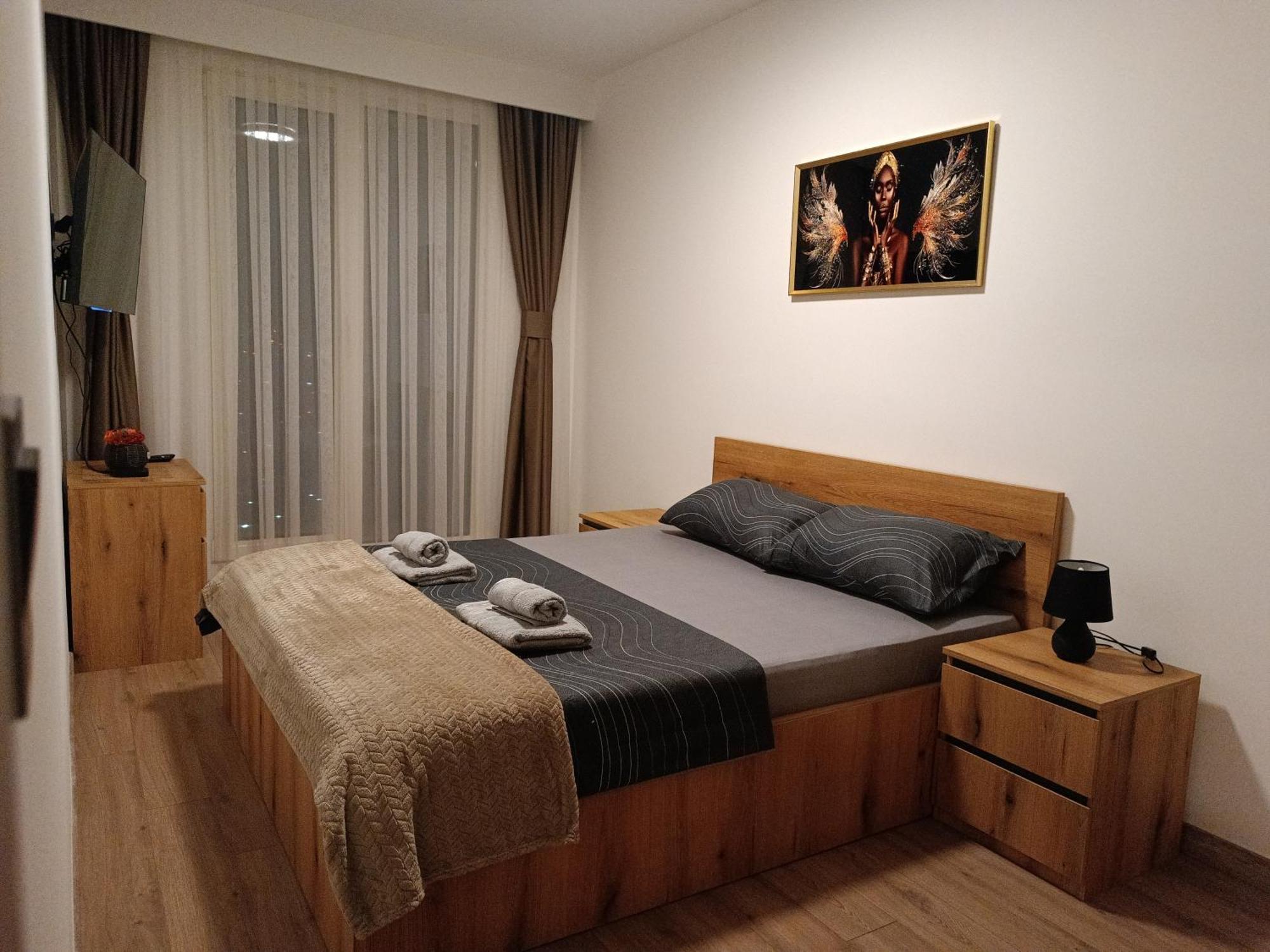 18Th & 16H Floor Secure Luxury Condos With Pool & Fitness Included In Price สโกเปีย ภายนอก รูปภาพ