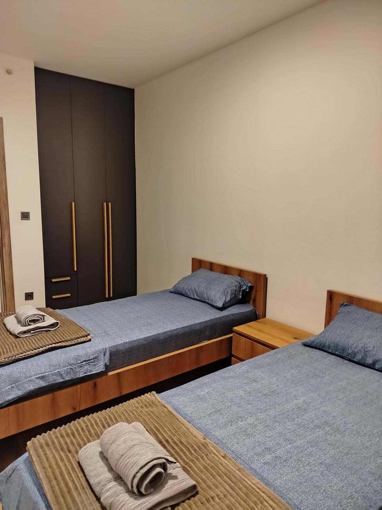 18Th & 16H Floor Secure Luxury Condos With Pool & Fitness Included In Price สโกเปีย ภายนอก รูปภาพ